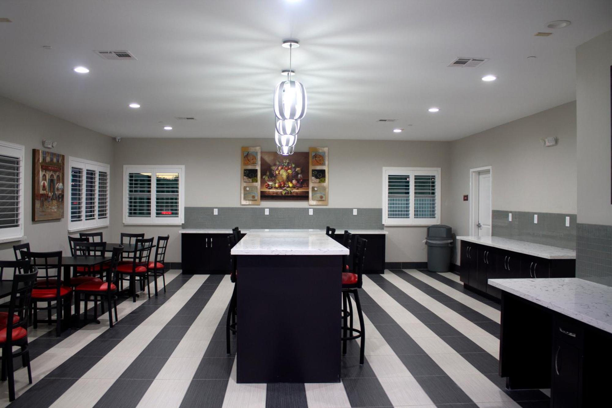 Grand Villa Inn And Suites Westchase/Chinatown Хюстън Екстериор снимка